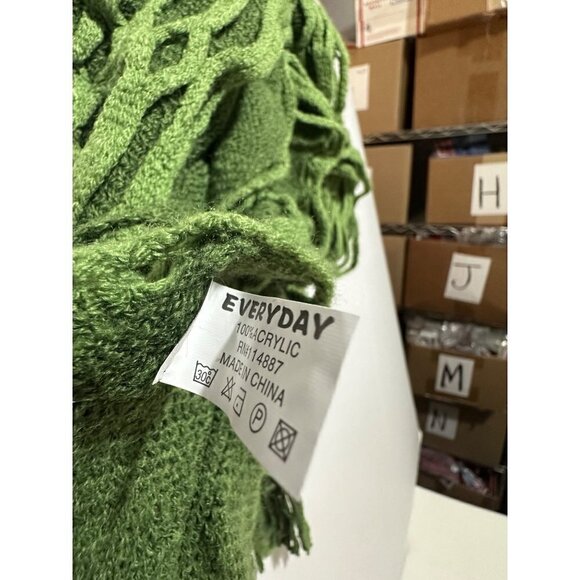 Fashion scarf NWOT - Picture 4 of 5